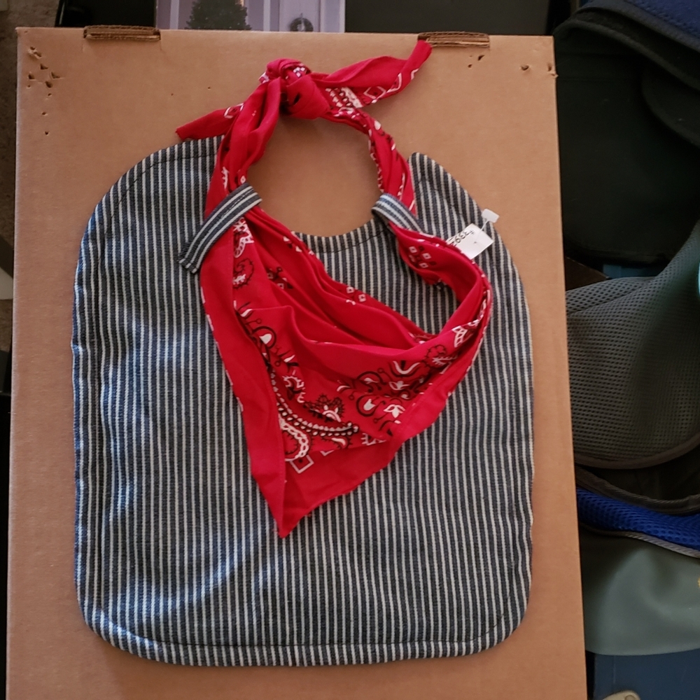 New Train bib with red bandana